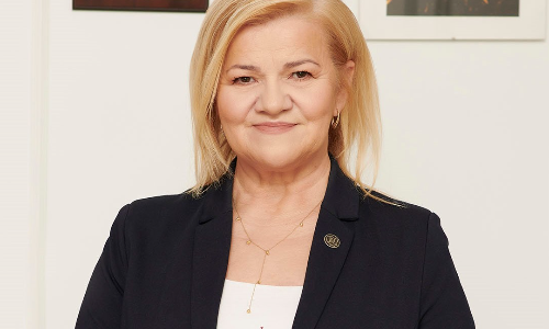 Propozycje przedstawione przez Ministerstwo Zdrowia podczas negocjacji nad wskaźnikami wynagrodzeń powielają,a wręcz pogłębiają błędy aktualnie obowiązującej ustawy - mówi Alina Niewiadomska, prezes Krajowej Rady Diagnostów Laboratoryjnych.